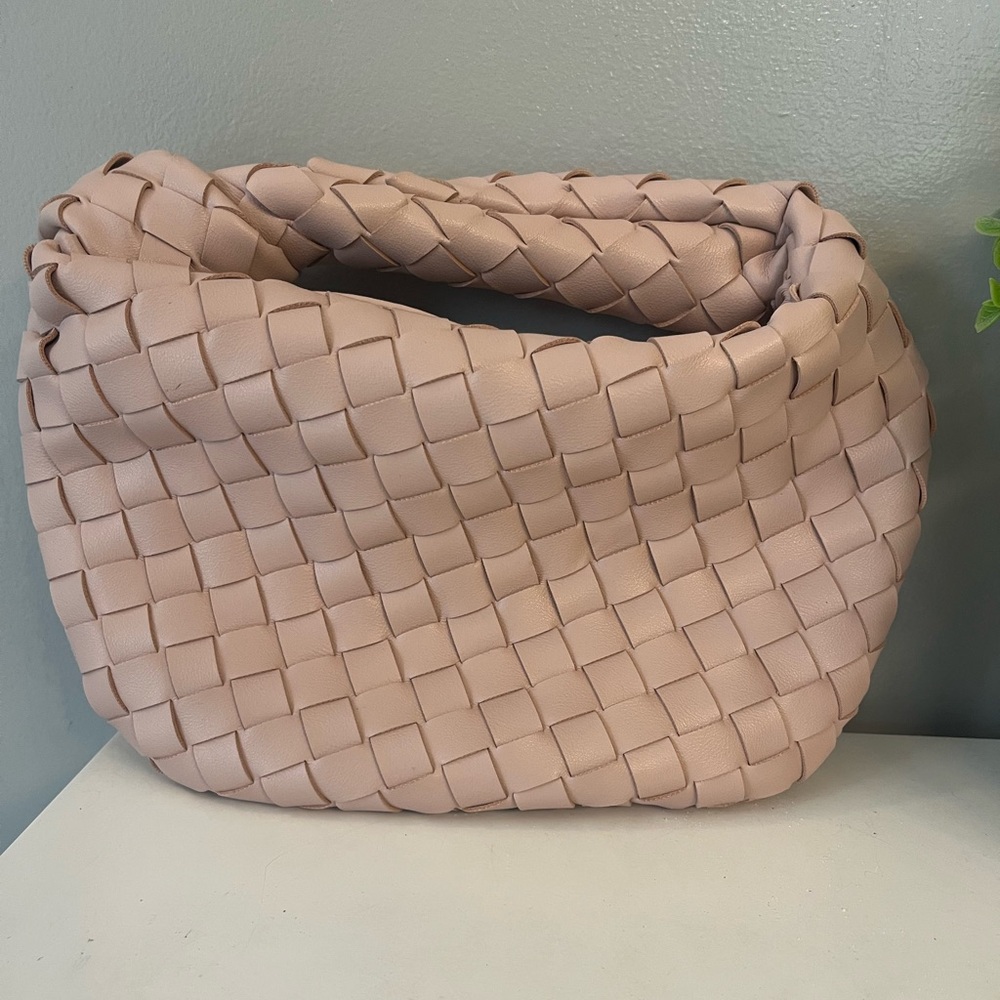 Elegant Pink Woven Women's Bag